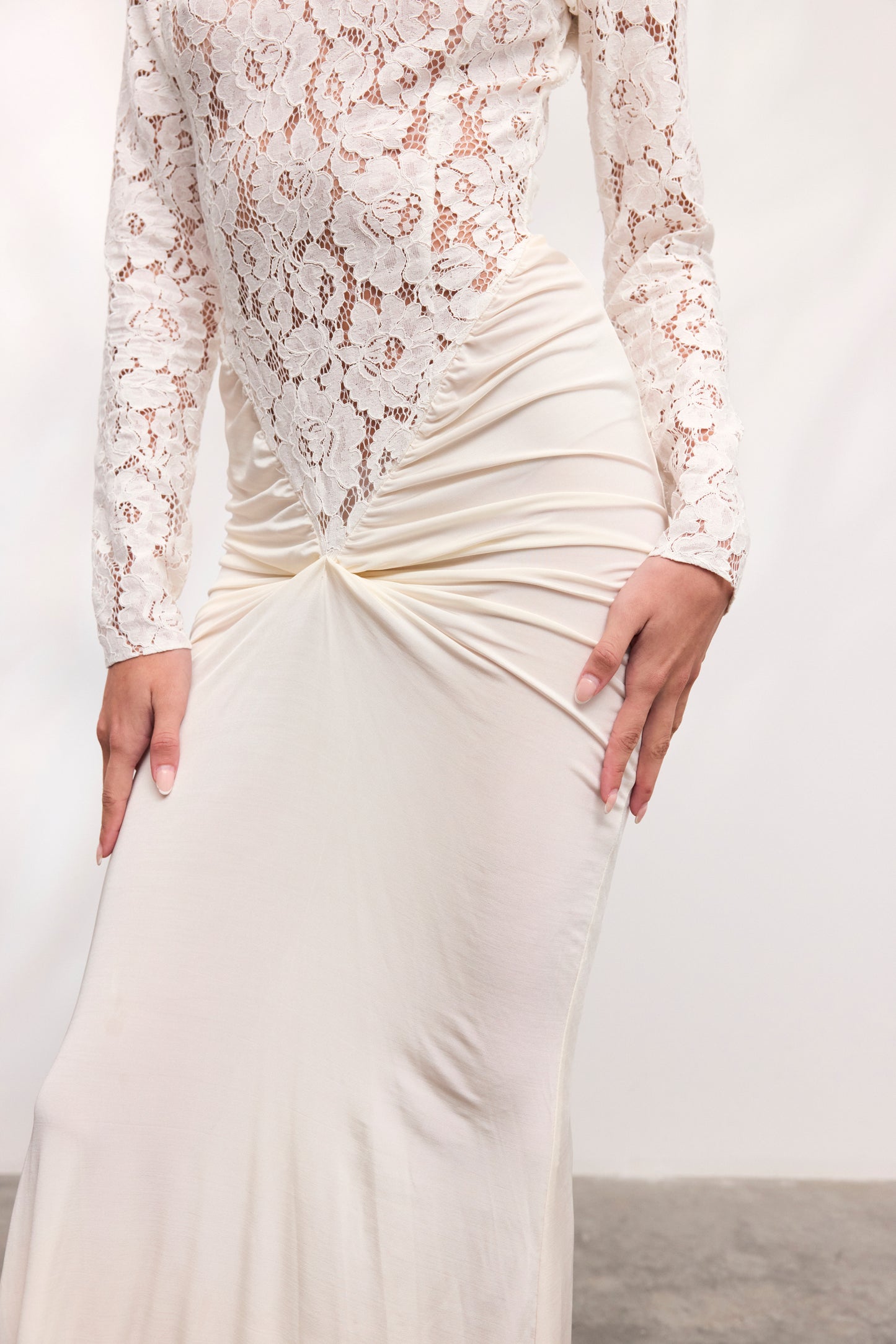 Rochie Cassia din dantela alba
