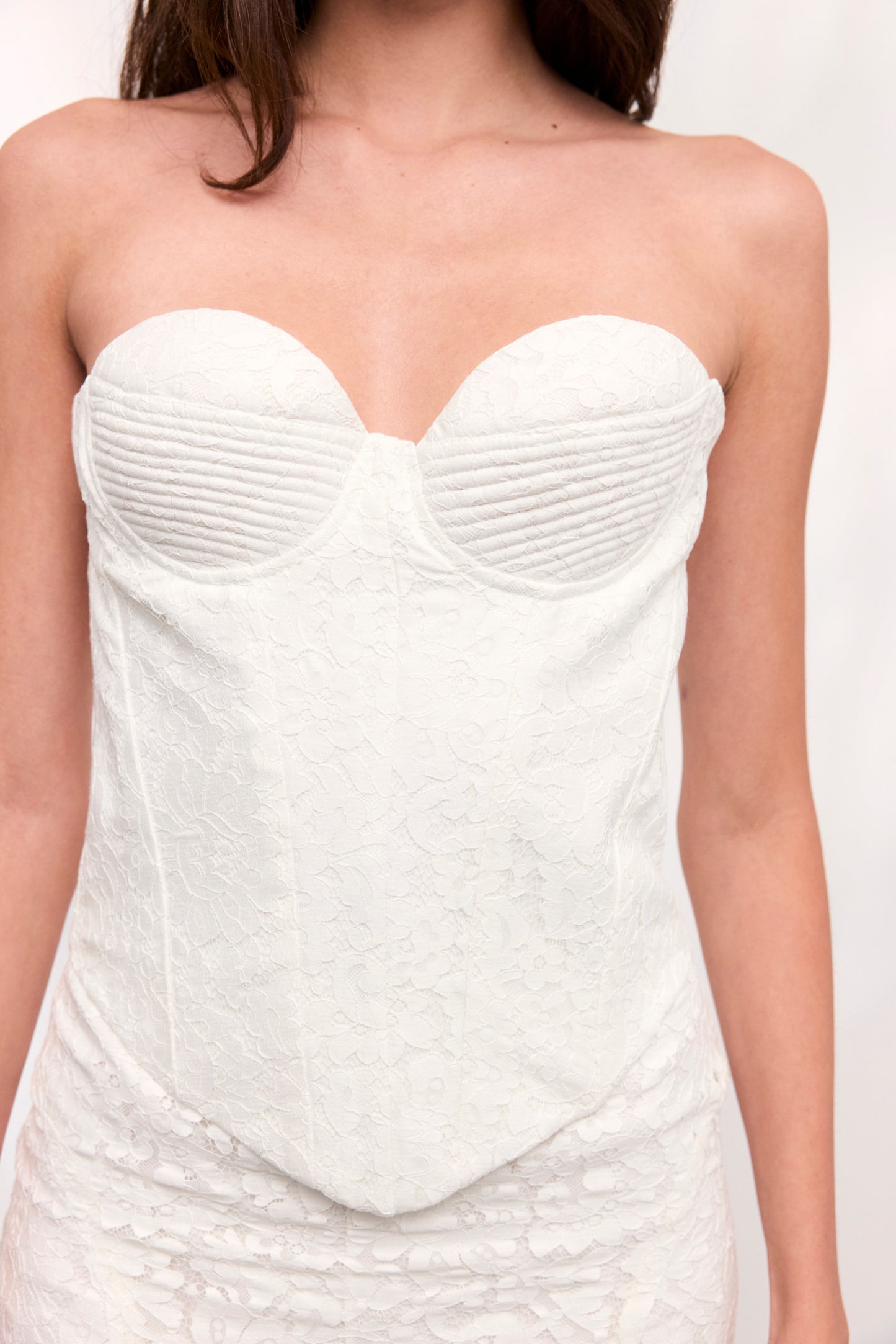 Corset Amira din dantela alba