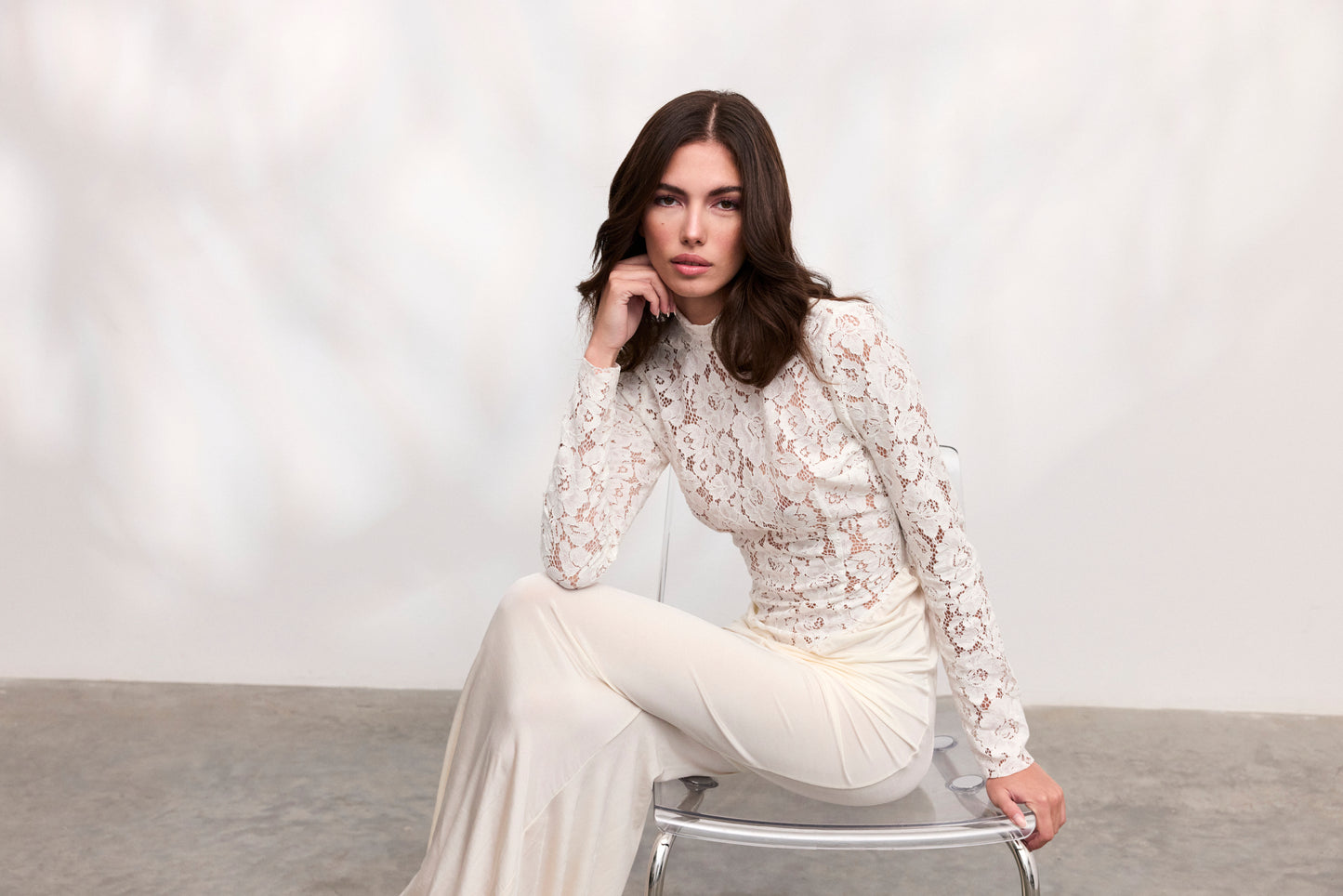 Rochie Cassia din dantela alba