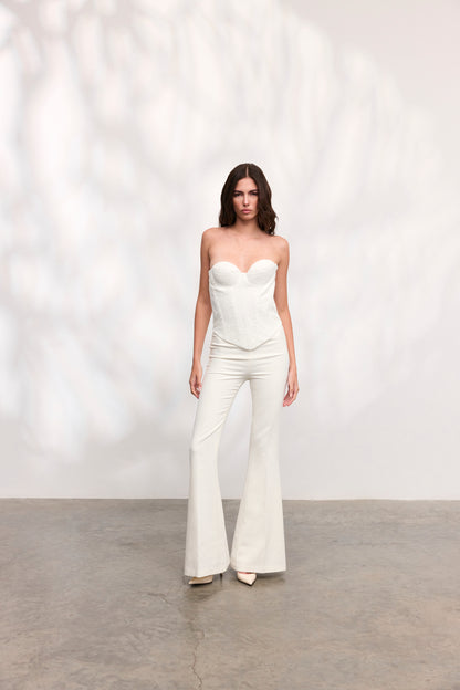 Pantaloni Freesia din crep alb
