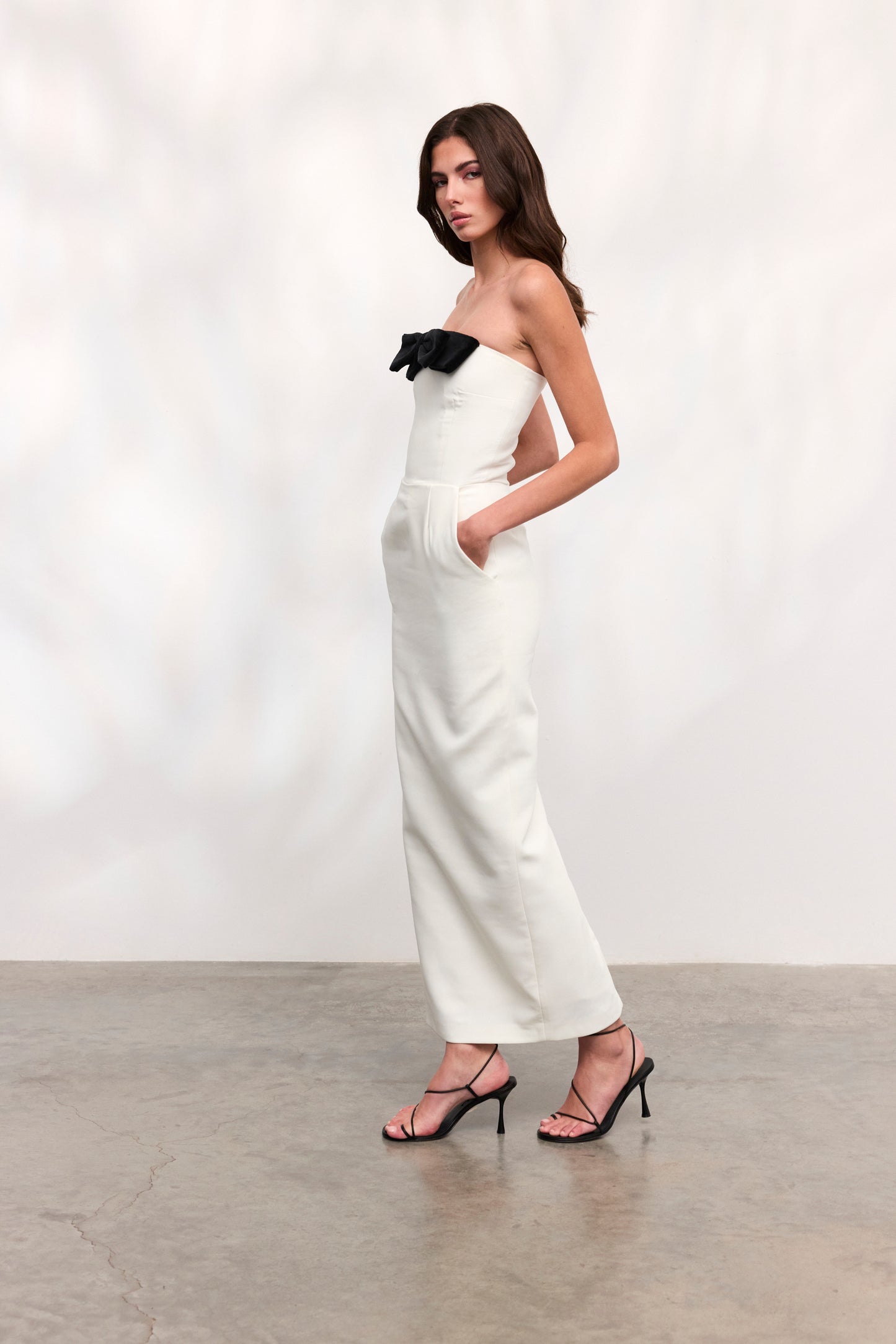 Rochie Elenia lunga din crep alb