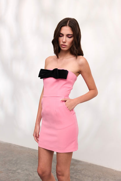 Rochie Elenia scurta din crep roz