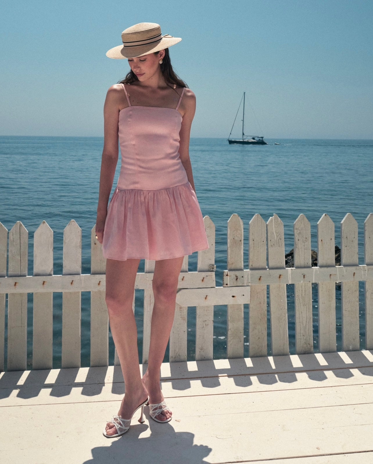 Rochie Mini Vola din in roz